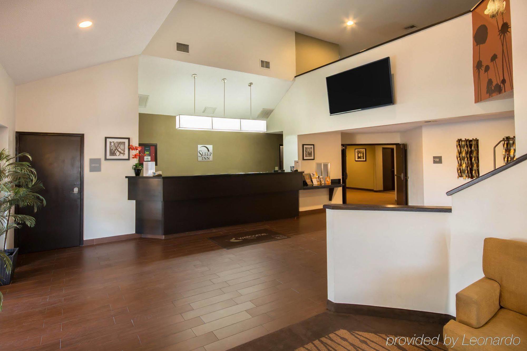 Clarion Inn & Suites Dfw North Irving Extérieur photo
